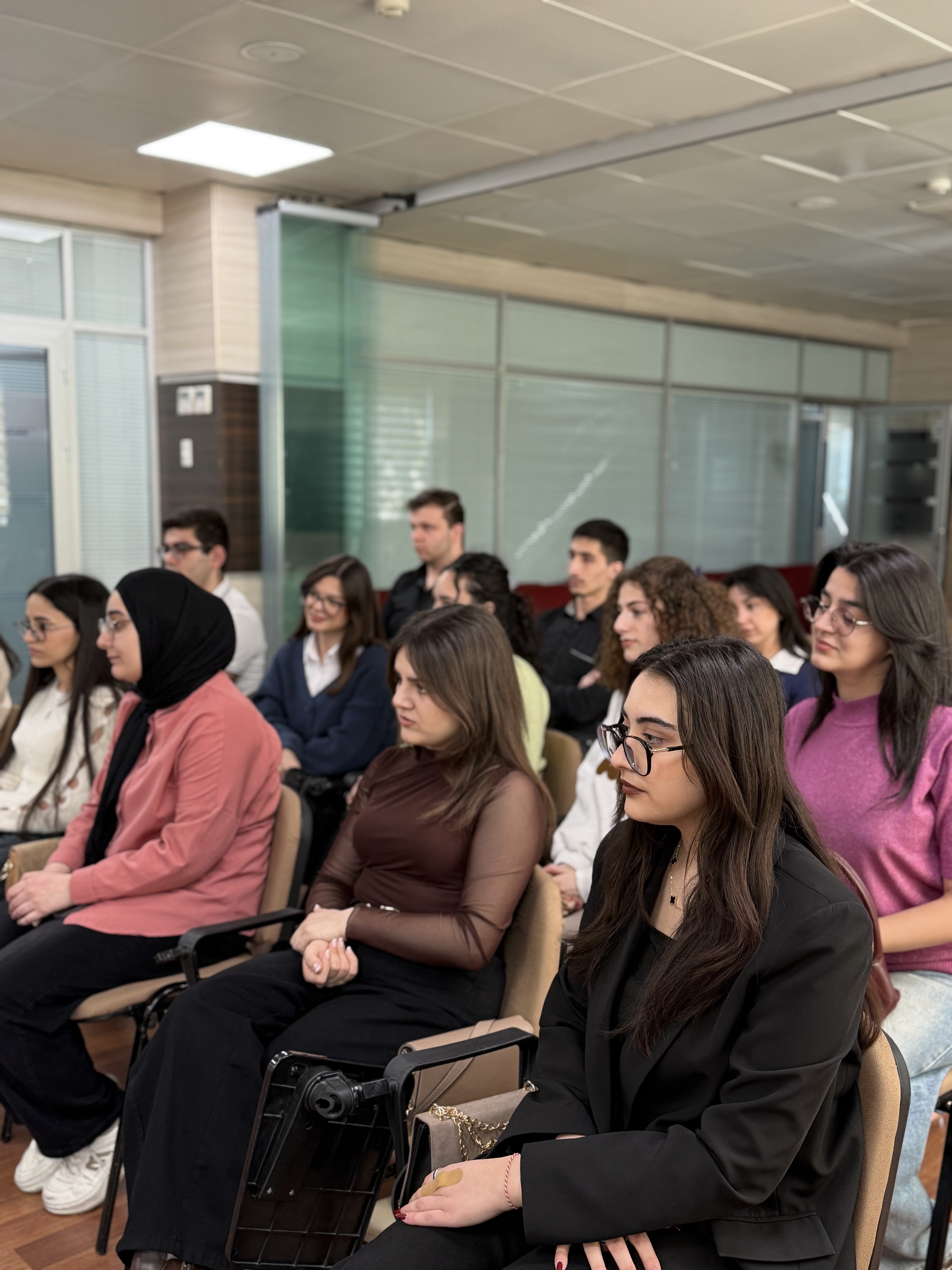 Mərkəzi Klinikaya infotur — iştirakçılar